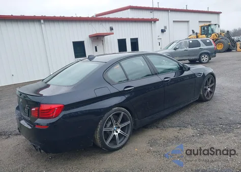 2013 BMW M5 из США, поврежденный, VIN WBSFV9C53DD096270